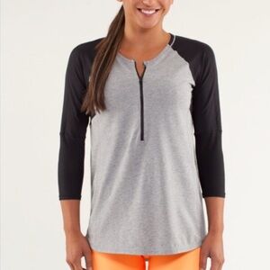 Lululemon Spin City Top Half Zip 3/4 Sleeve Gray Black Color Block Round Neck